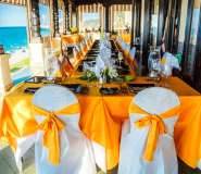 <p>Xanad&uacute; Restaurant has a banquet module for groups of 120 clients. La Terraza Room, with sea view, has a capacity for 50 diners, The Red Room, the Mansion&#39;s original dining room has capacity for 32 diners, and the Lobby&#39;s Main Hall has a capacity for 100 diners.</p>